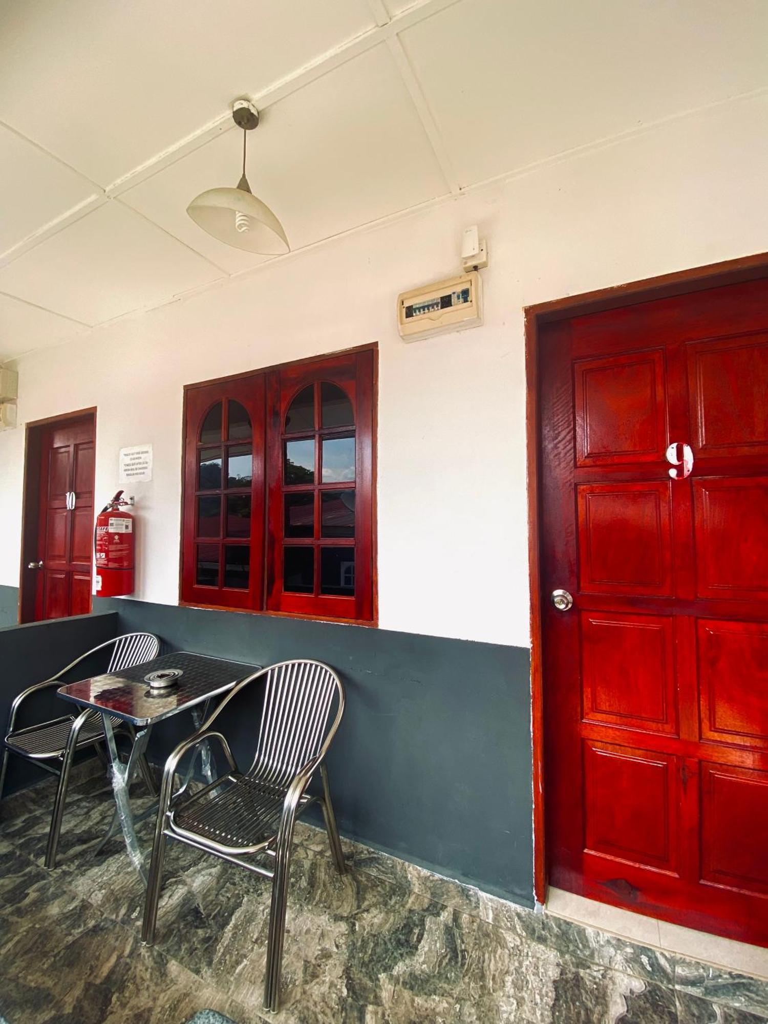 Abot Guest House Kuala Tahan Eksteriør billede